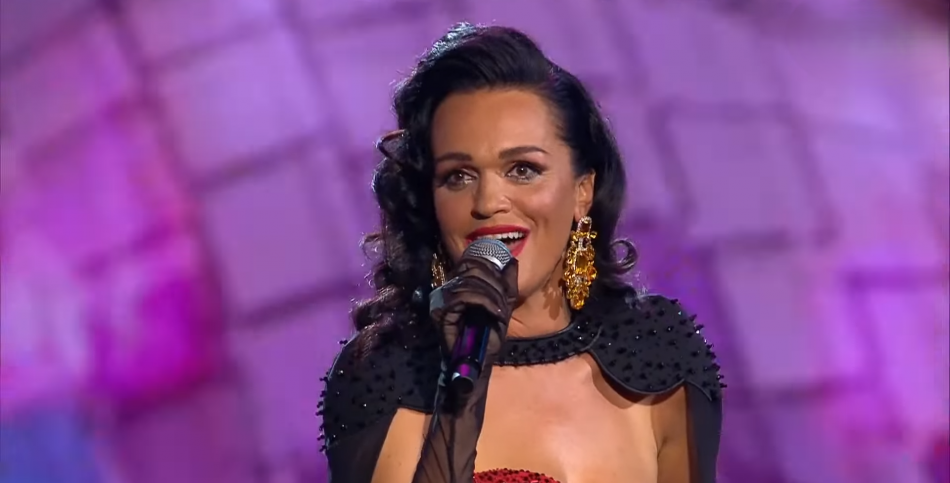 Стилист Махмудов ответил на критику Славы из-за костюма Долиной